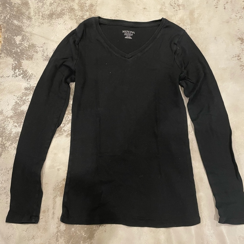 Merona // Black V-neck tee
